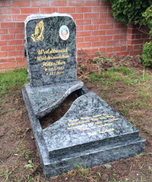 Einzelgrabstein NATURA in Delitzsch bei Leipzig