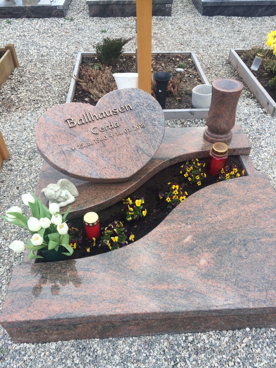 Urnengrabstein HERZENSLIEBE in Duderstadt bei Göttingen