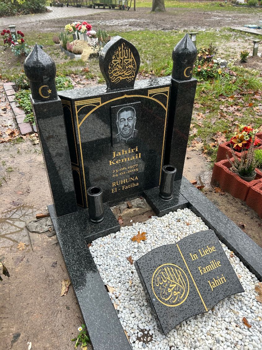 Muslimischer Grabstein MINARETT in Bremen